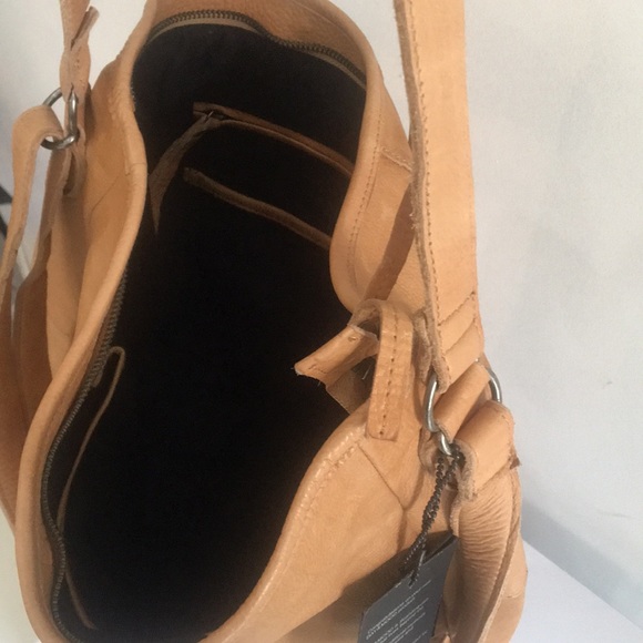 Angel Hobo in Camel - Picture 3 of 4